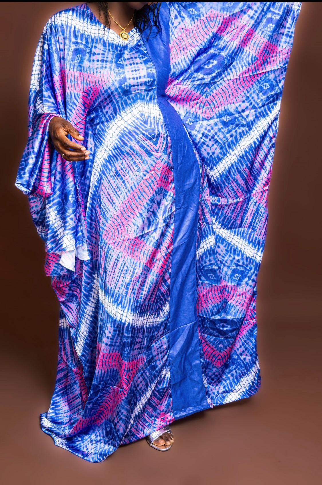ROBE LONGUE AVEC FOULARD