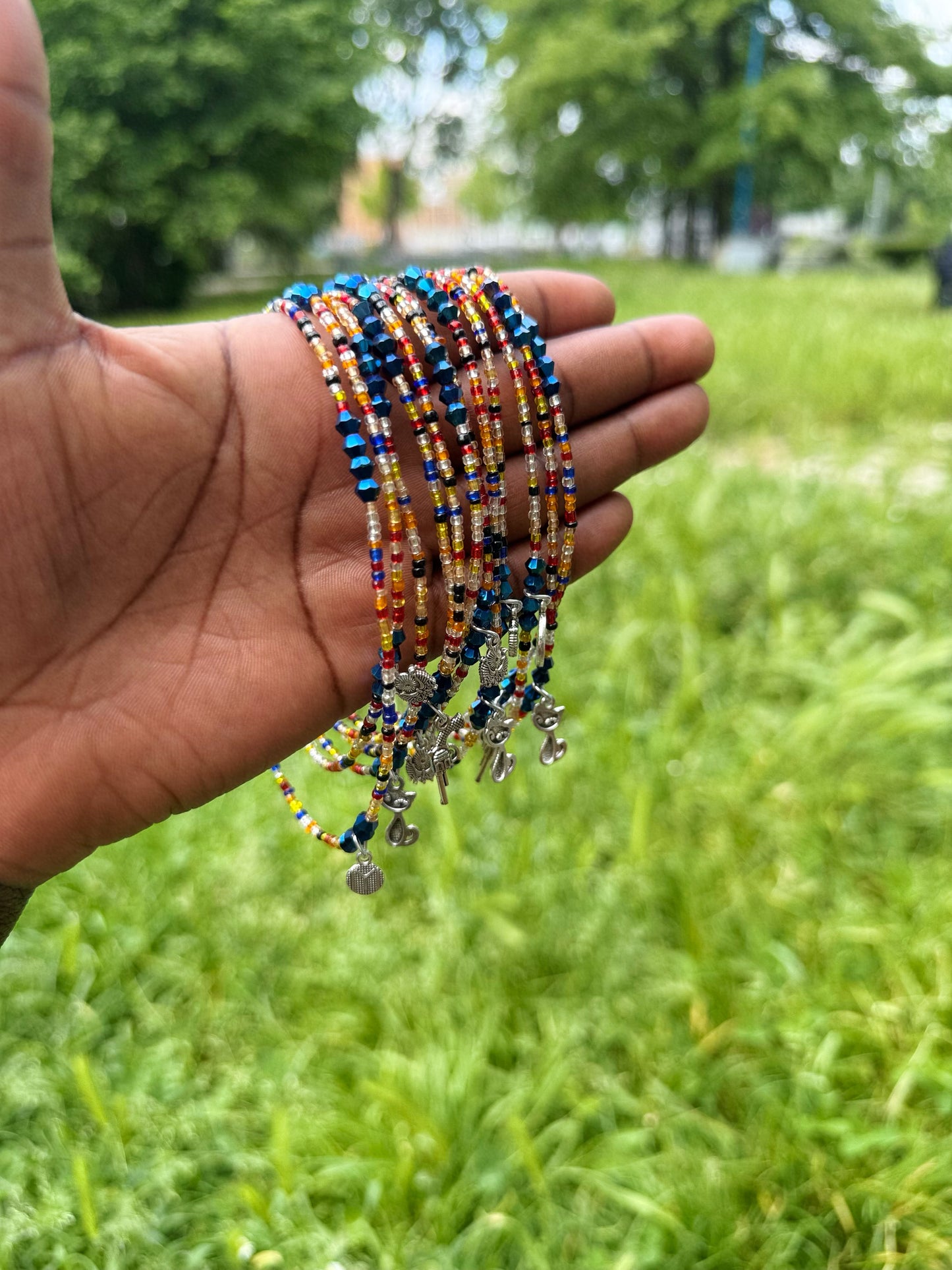 CHAÎNES DE CHEVILLE EN PERLES