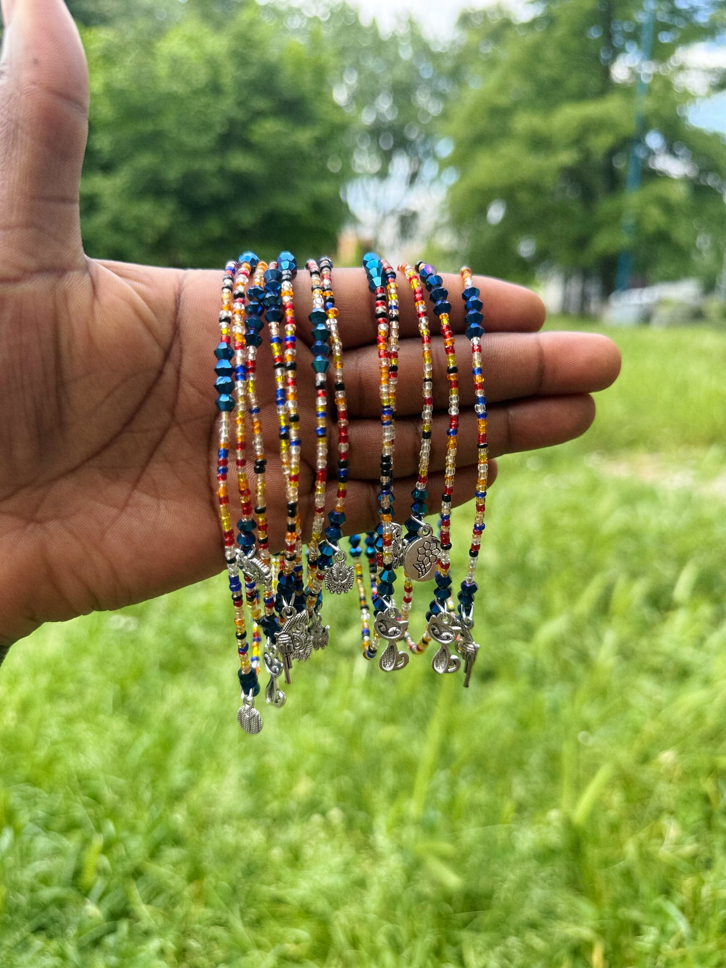 CHAÎNES DE CHEVILLE EN PERLES