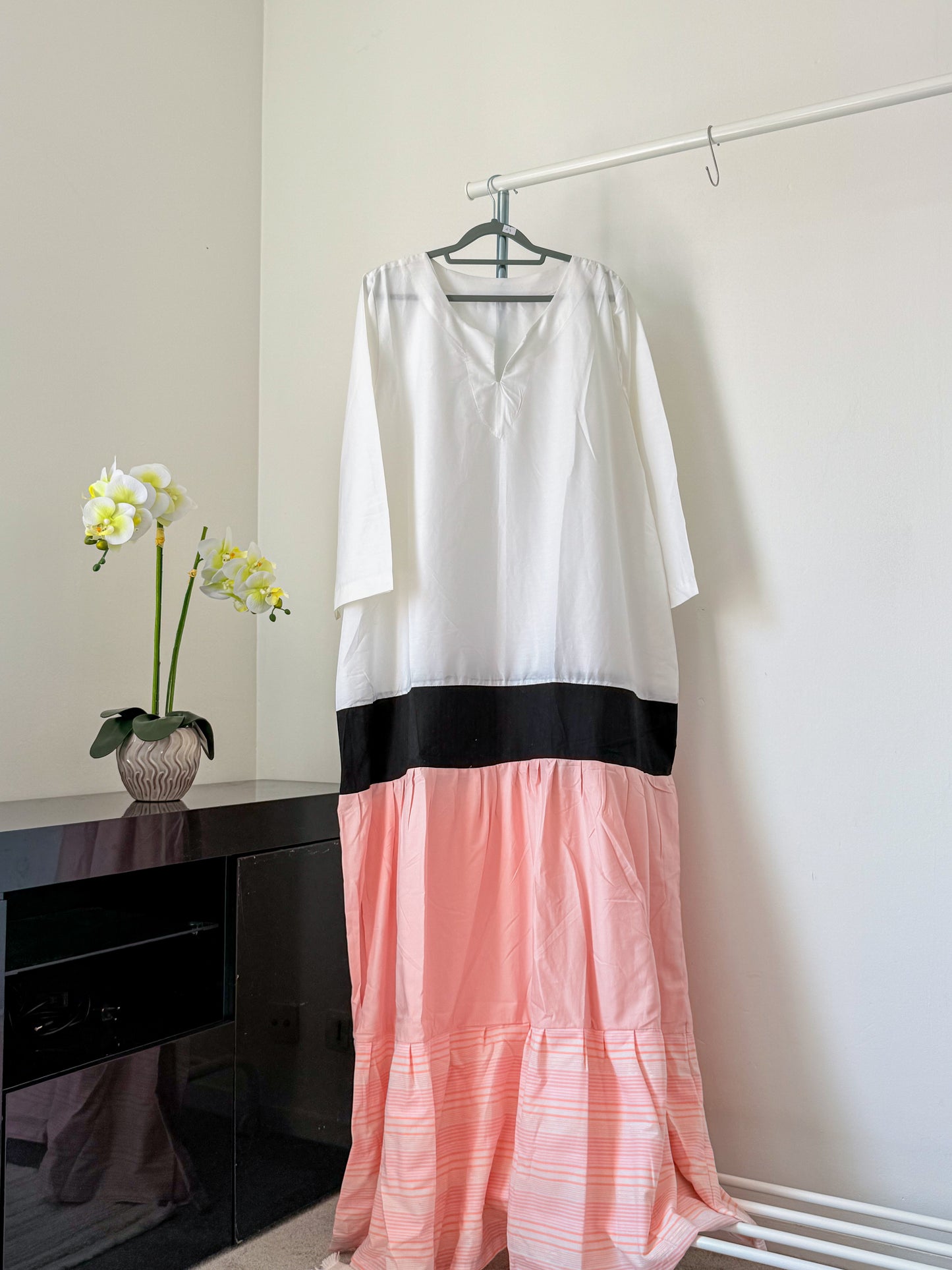 ROBE LONGUE AVEC FOULARD