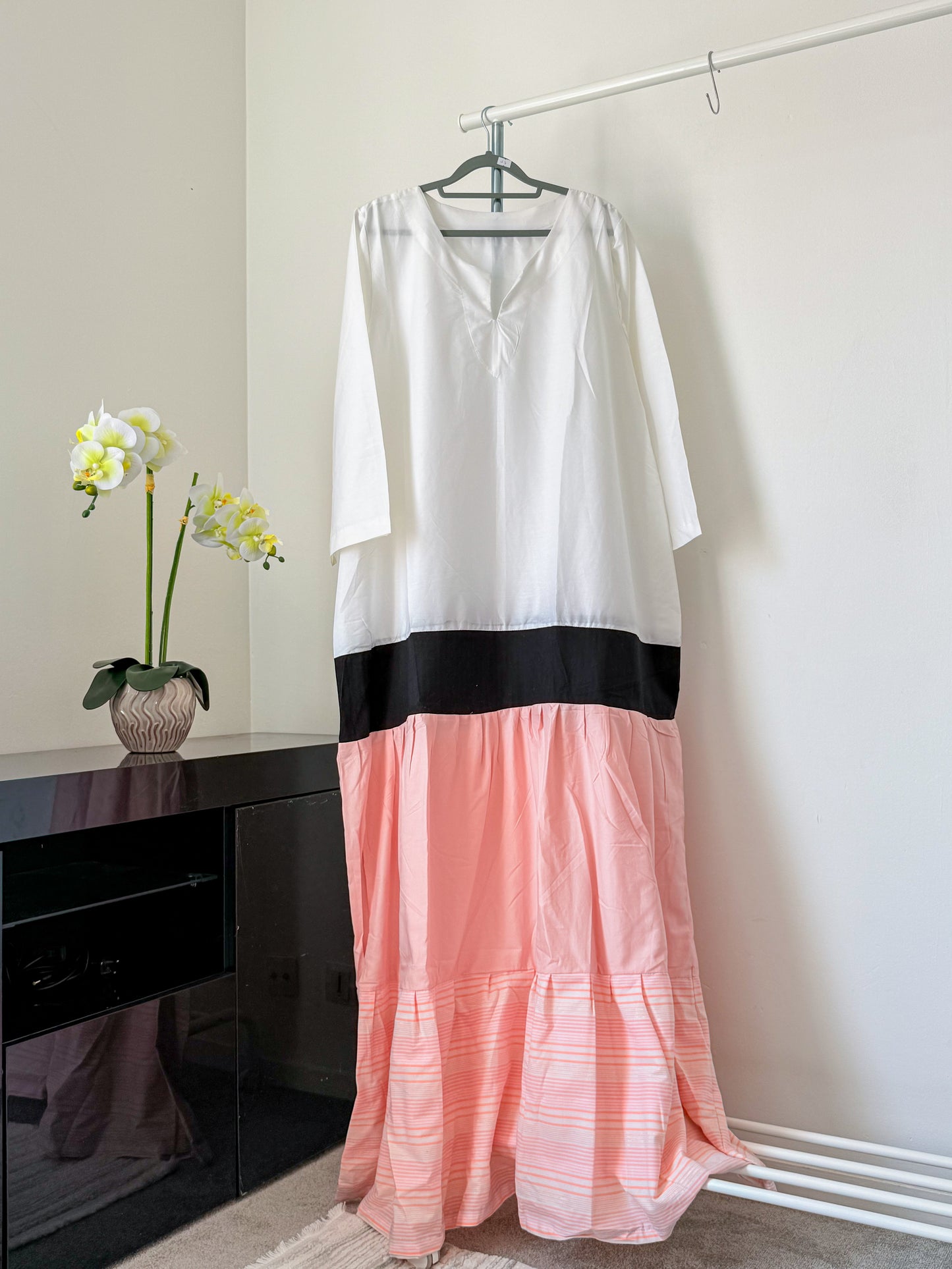 ROBE LONGUE AVEC FOULARD